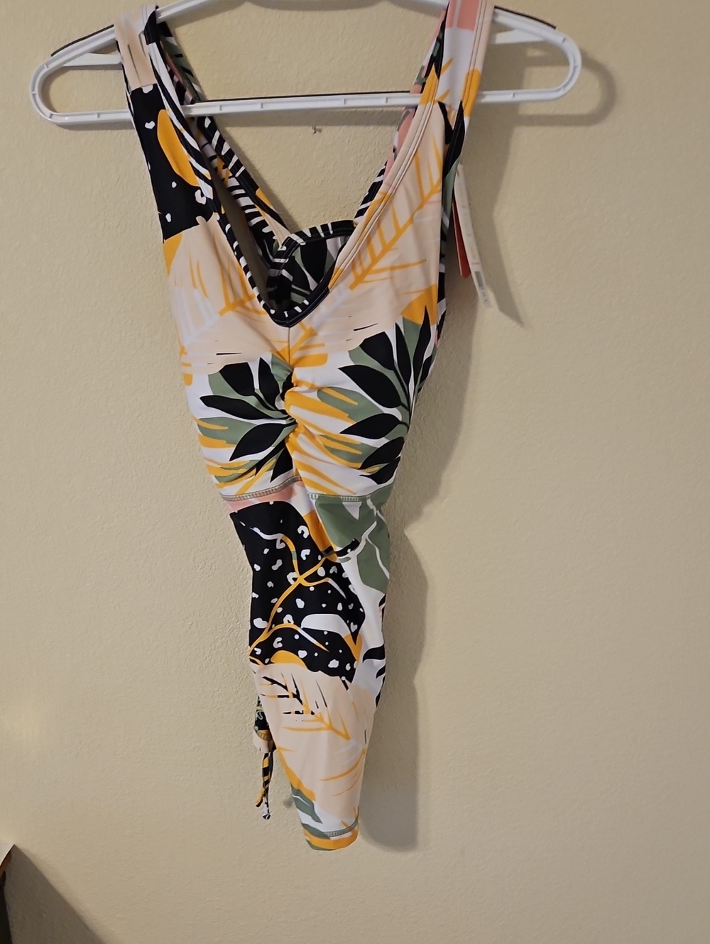UV- SKINZ Tropical Leaf Print TANKINI Swimsuit - Tankini Top, Boy Shorts M